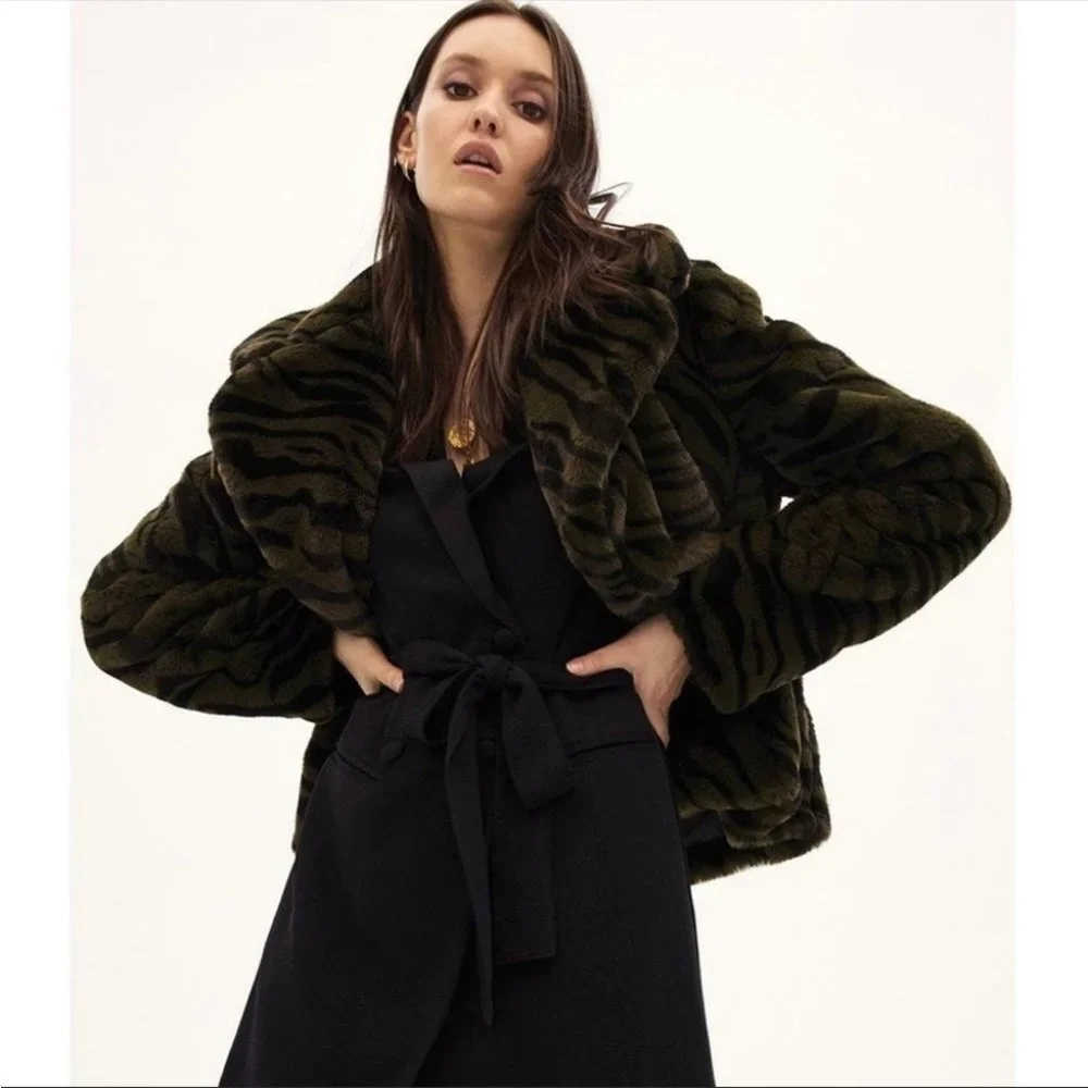 NEW Anthropologie Sanctuary Green Zebra Print Faux Fur Jacket Size Medium - Picture 5 of 16